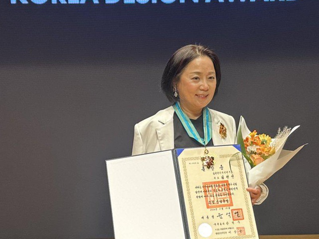 [디총] 김현선 회장,  제26회 대한민국디자인대상 은탑산업훈장 수상 | (사)한국디자인단체총연합회